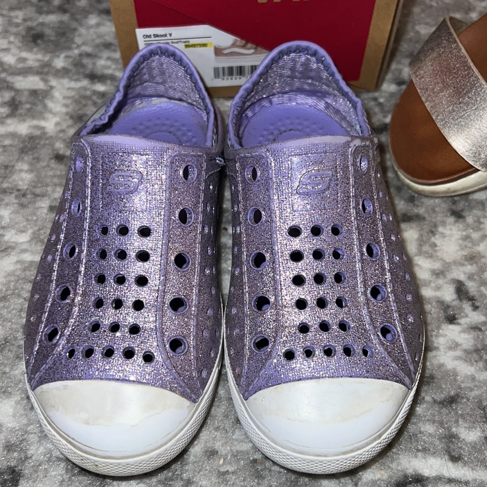 Lot [7 pair] of toddler girl shoes sizes 8-9 🌸 - Picture 2 of 8